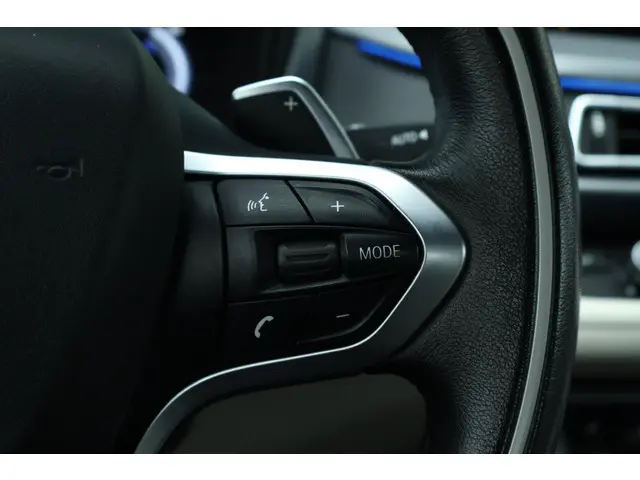 BMW i8 1.5 2015 Hybride Benzine 42