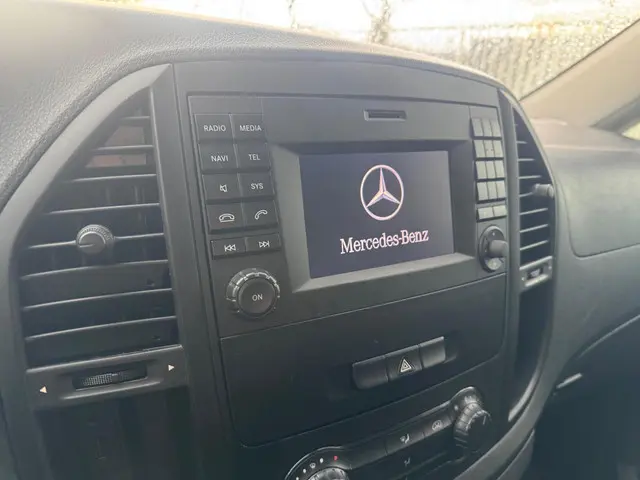 Mercedes-Benz Vito 111 CDI Lang EURO 5 2015 Diesel 12