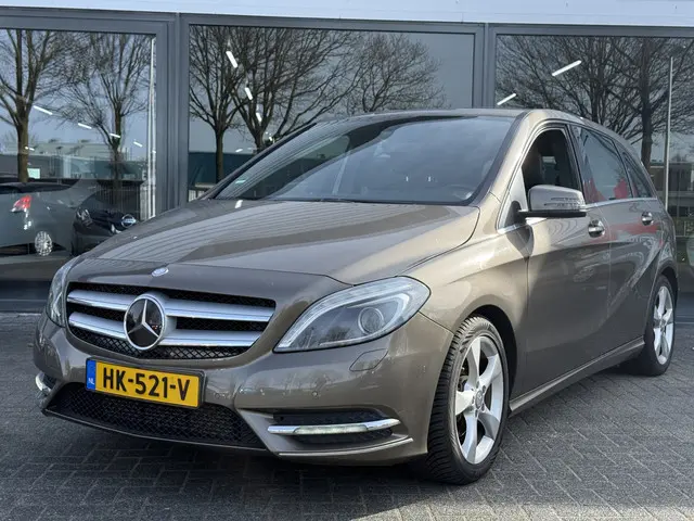 Mercedes-Benz B-Klasse 180 Prestige 2014 Benzine 10