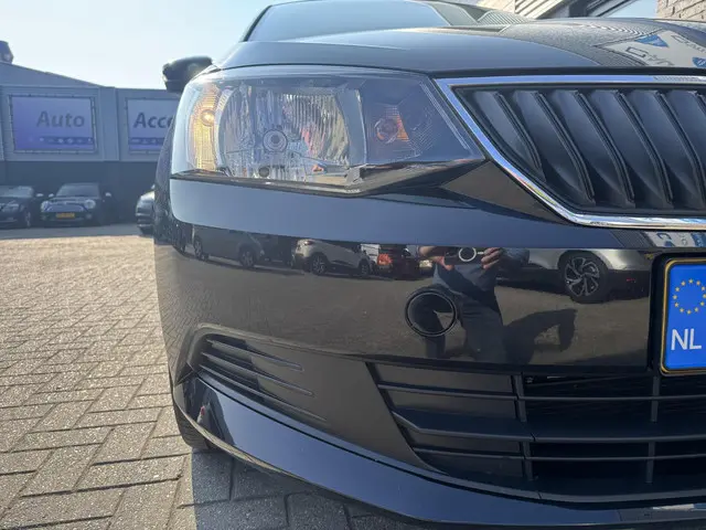 Škoda Fabia 1.0 TSI Drive 2018 Benzine 17