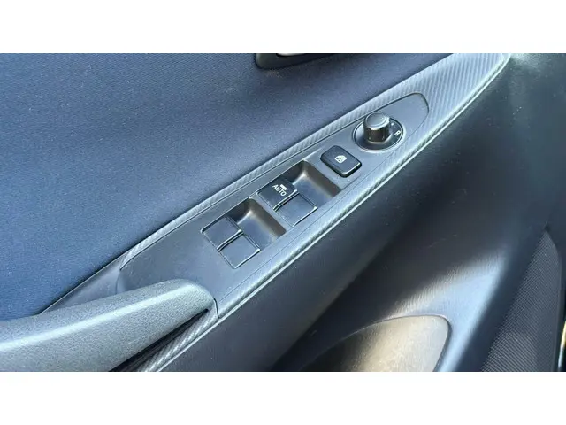 Mazda 2 1.5 Skyactiv-G S 2015 Benzine 17