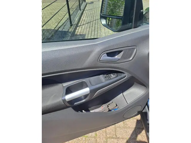 Ford Transit Connect 1.5 TDCI L2 Sport 2017 Diesel 23