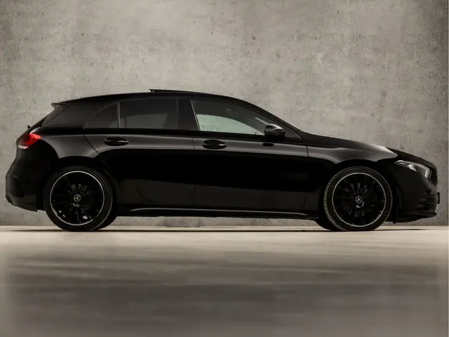 Mercedes-Benz A-Klasse 220 4MATIC AMG 2019 Benzine 4