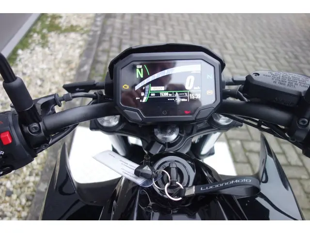 Kawasaki Z650 ABS 2020 Benzine 14