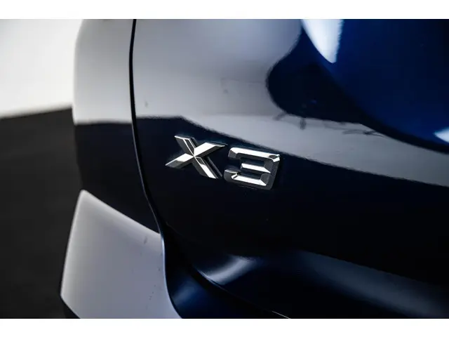 BMW X3 xDrive30e 2022 Hybride Benzine 48