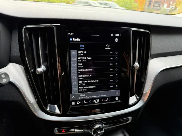 Volvo V60 2.0 B4 Plus Bright 2022 Benzine 34