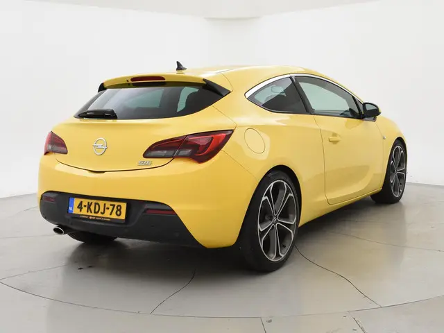 Opel Astra 2