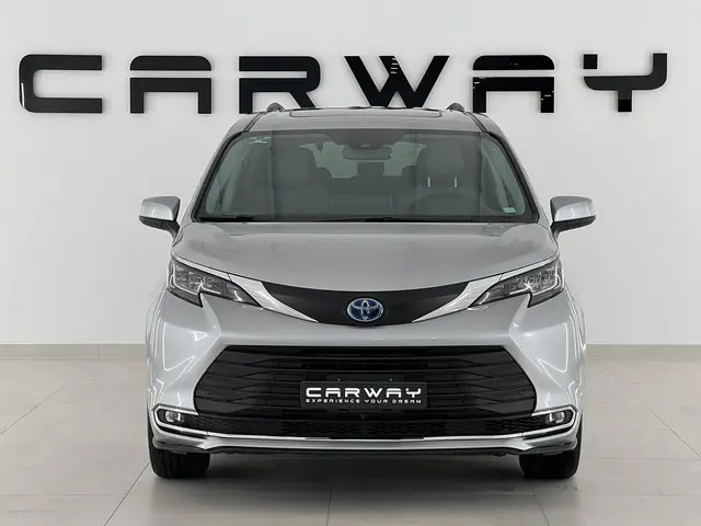 Toyota Sienna 2
