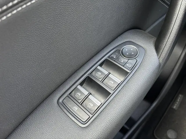 Renault Captur 1.0 TCe 90 techno 2023 Benzine 18