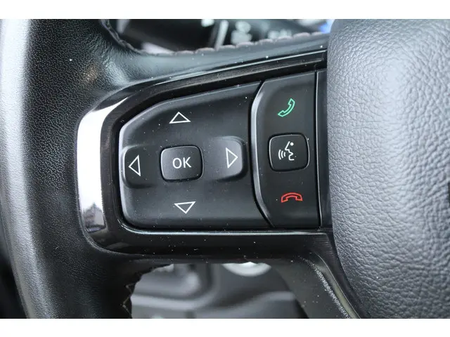 Dodge Ram 1500 5.7 V8 4x4 Crew Cab Limited 2023 LPG/Gas 12