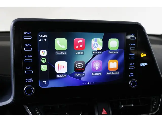 Toyota C-HR 2.0 Hybrid Bi-Tone 2020 Hybride Benzine 28