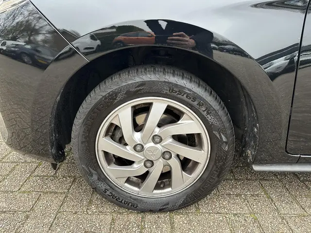 Mitsubishi Space Star 1.2 Intense 2022 Benzine 39