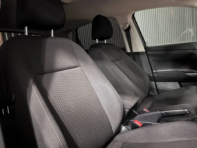 Volkswagen Polo 1.0 TSI Comfortline 2018 Benzine 23