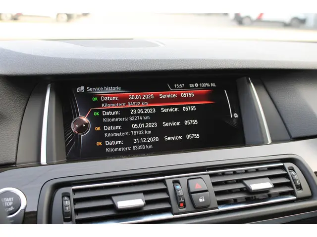 BMW 5 Serie 520i Executive 2014 Benzine 13