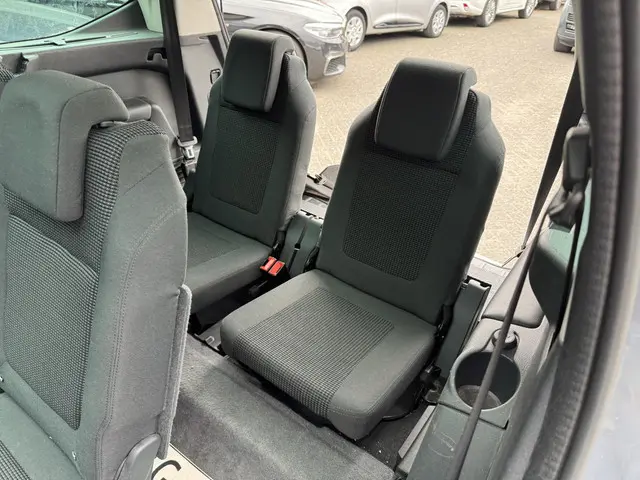 Peugeot 5008 1.2 PureTech Style 7p. 2015 Benzine 12