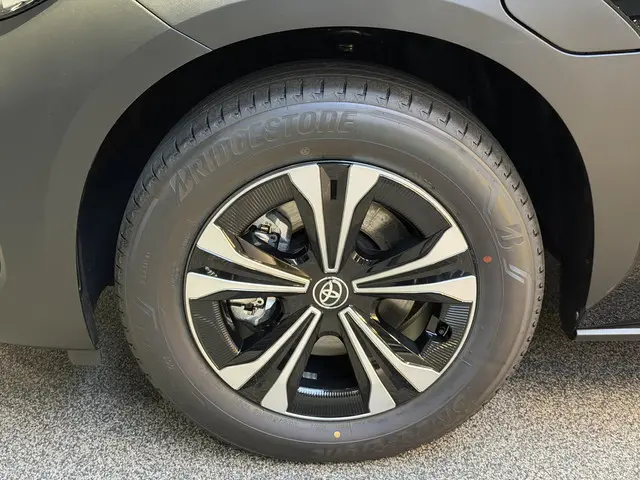 Toyota bZ4X Dynamic 71 kWh automaat 2025 Elektrisch 10