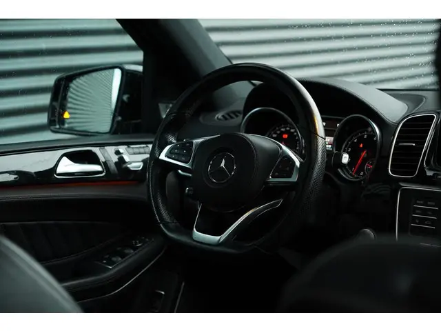 Mercedes-Benz GLS 500 4MATIC 2015 Benzine 47