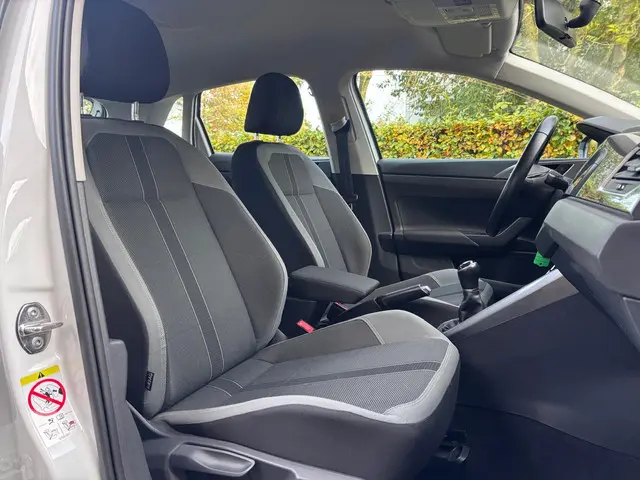 Volkswagen Polo 1.0 TSI Highline R-line 2018 Benzine 18