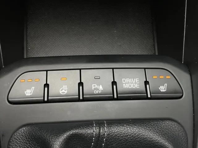 Kia Rio 1.0 T-GDi MHEV GT-Line 2023 Hybride Benzine 19