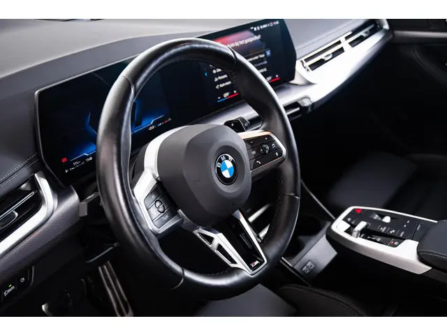 BMW 2 Serie Active Tourer 220i 2023 Benzine 50