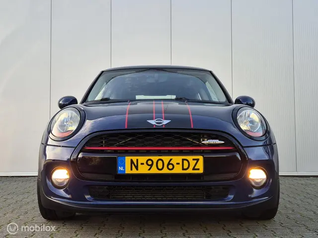 MINI Cooper Mini 1.5 Chili Serious Business 2014 Benzine 8