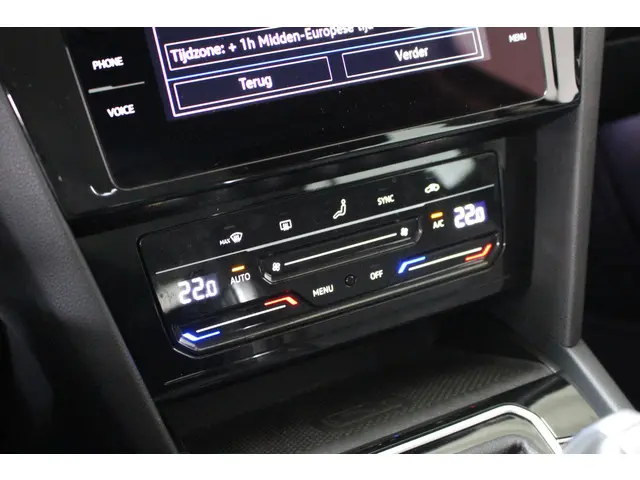 Volkswagen Passat Variant 1.5 TSI Business 2022 Benzine 19