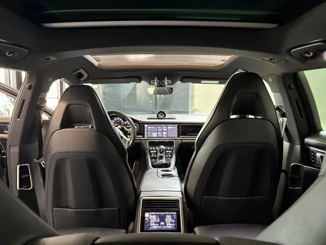 Porsche Panamera 2.9 4 E-Hybrid 2018 Hybride Benzine 12