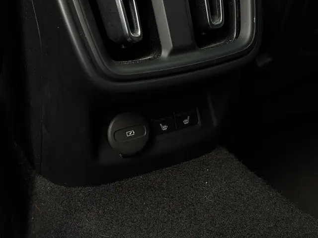 Polestar 2 Long Range Dual Motor AWD 2021 Elektrisch 18