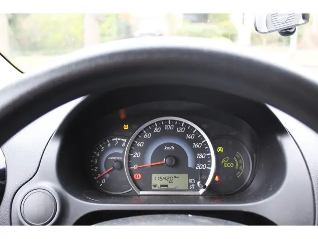 Mitsubishi Space Star 1.2 Instyle 2015 Benzine 12