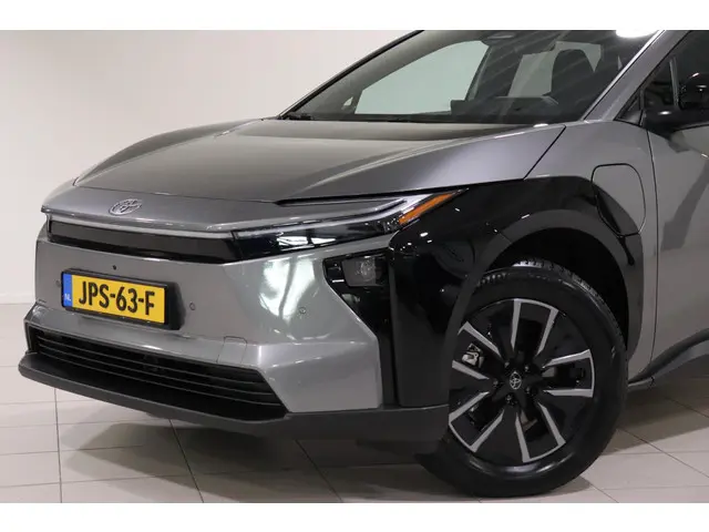 Toyota bZ4X Executive 73 kWh 2025 Elektrisch 12
