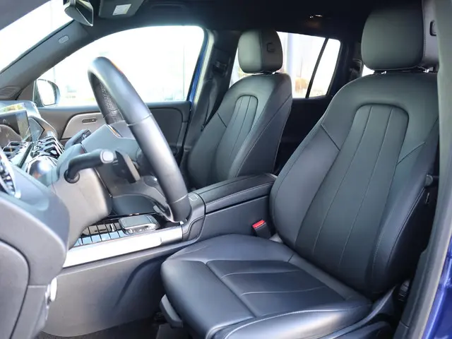 Mercedes-Benz GLB 180 Luxury Line 2023 Benzine 10