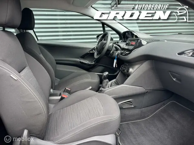 Peugeot 208 1.0 PureTech Access 2015 Benzine 28