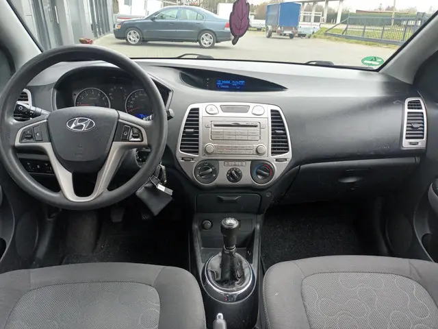 Hyundai i20 1.2i Business Edition Airco 2012 Benzine 7