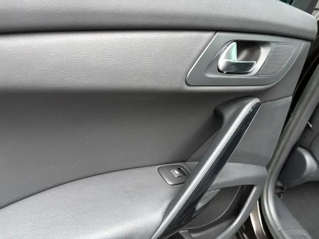 Peugeot 508 SW 1.6 e-THP GT-line 2015 Benzine 14