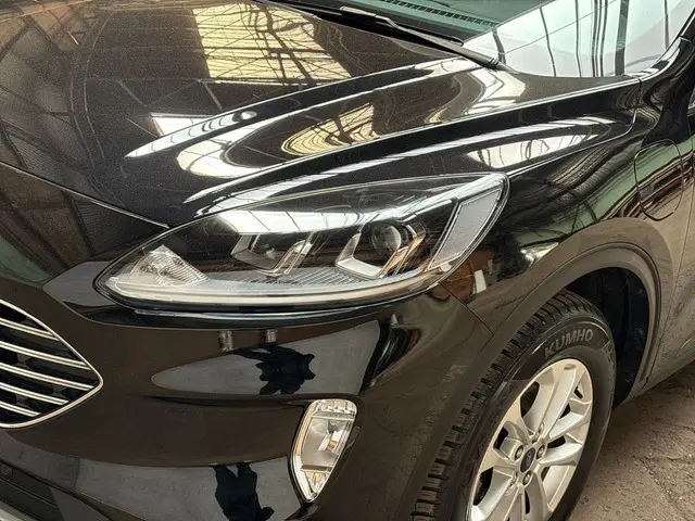 Ford Kuga 2.5 PHEV Titanium 2022 Hybride Benzine 24