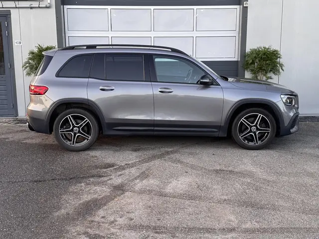 Mercedes-Benz GLB 3