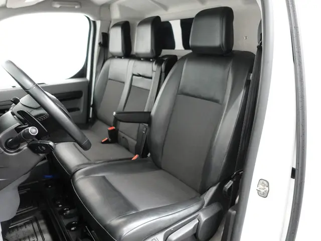 Toyota ProAce 122pk Automaat L3H1 Long 2021 Diesel 2