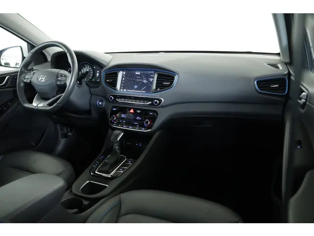 Hyundai IONIQ 1.6 GDi Premium 2017 Hybride Benzine 3
