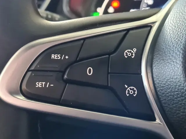 Renault Clio 1.0 TCe 90 Intens 2021 Benzine 14