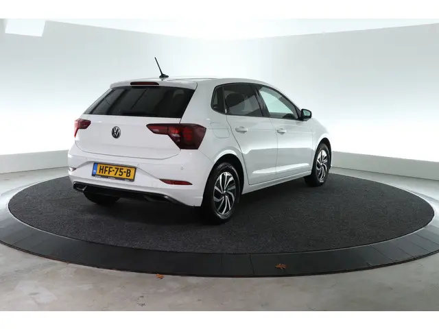 Volkswagen Polo 1.0 TSI Style 2022 Benzine 2
