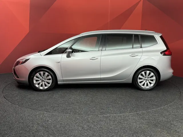 Opel Zafira Tourer 1.4 Cosmo 7p. 2014 Benzine 17