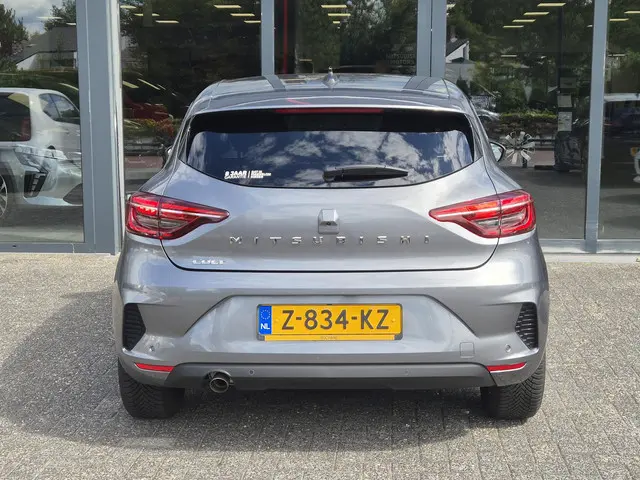 Mitsubishi Colt 1.0T MT Intense 2024 Benzine 17