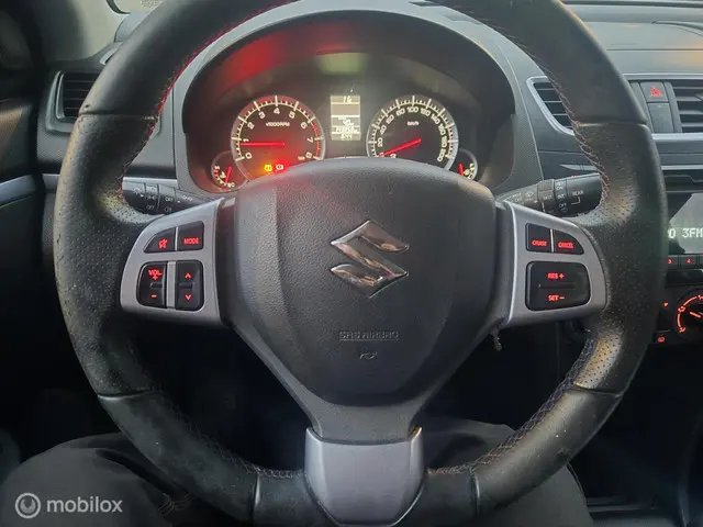 Suzuki Swift 1.2 Exclusive EASSS 2015 Benzine 14