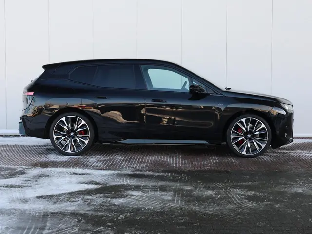 BMW iX xDrive M70 2026 Elektrisch 15