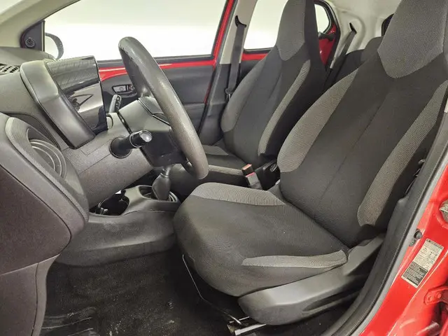 Toyota Aygo 1.0 VVT-i x-fun 2019 Benzine 16