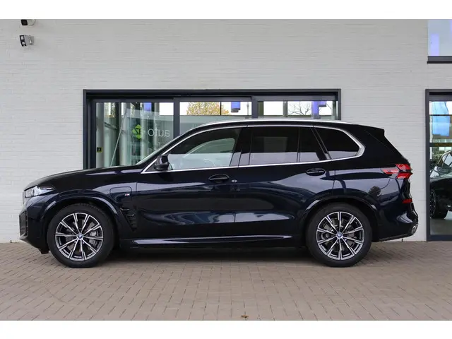 BMW X5 xDrive50e 2024 Hybride Benzine 5