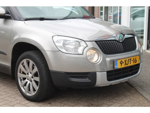 Škoda Yeti 1.2 TSI Adventure//Airco//Cruise//Navi! 2013 Benzine 18