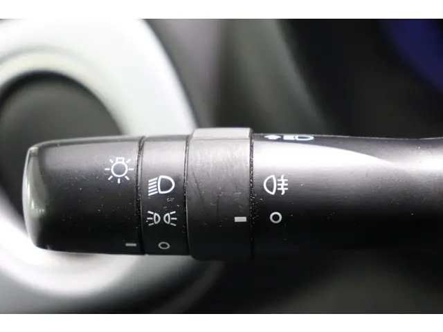 Toyota Yaris 1.5 Hybrid Aspiration, 2014 Hybride Benzine 18