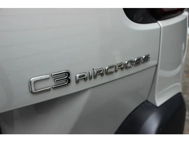 Citroën C3 Aircross 1.2 PureTech S&S Shine 2019 Benzine 28
