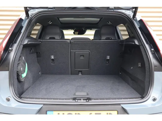 Volvo XC40 T5 Recharge R-Design 2020 Hybride Benzine 28